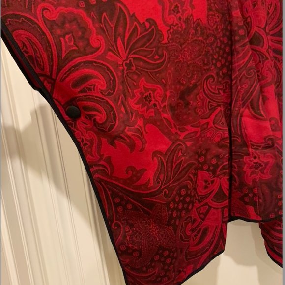 Chico's Reversible Ruana W/Button Enamel Red Size L/XL - Picture 3 of 4